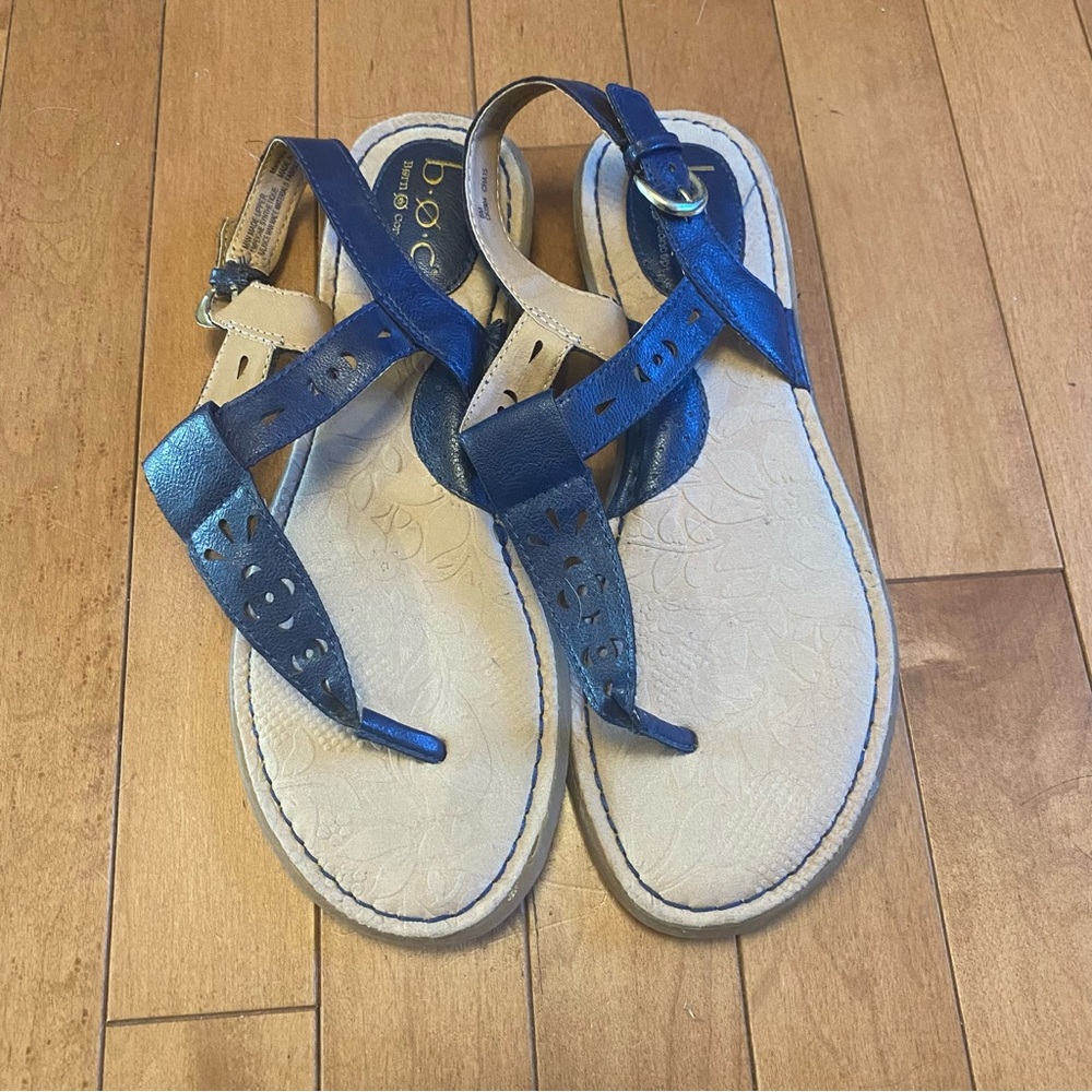 B.O.C Born Sandals Womens Size 8 Navy Slingback Thong Cut Out Comfort